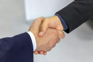 提升外銷詢盤轉換率的實用技巧－國際貿易商務洽談示意圖